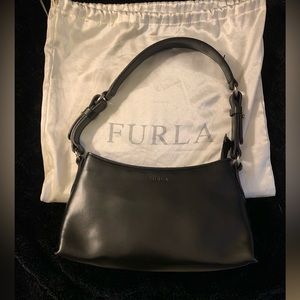 Beautiful Furla classic mini shoulder bag-